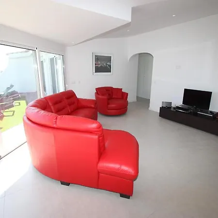 #117 La Jax By Holidays Villa *