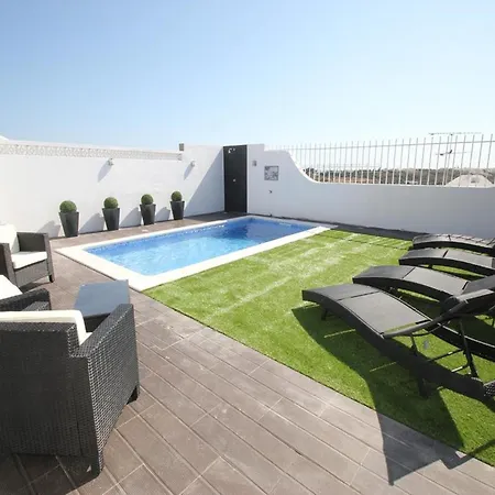 Villa #117 La Jax By Holidays